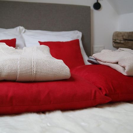 La Ferme De Basseilles Guest House Mozet Екстериор снимка