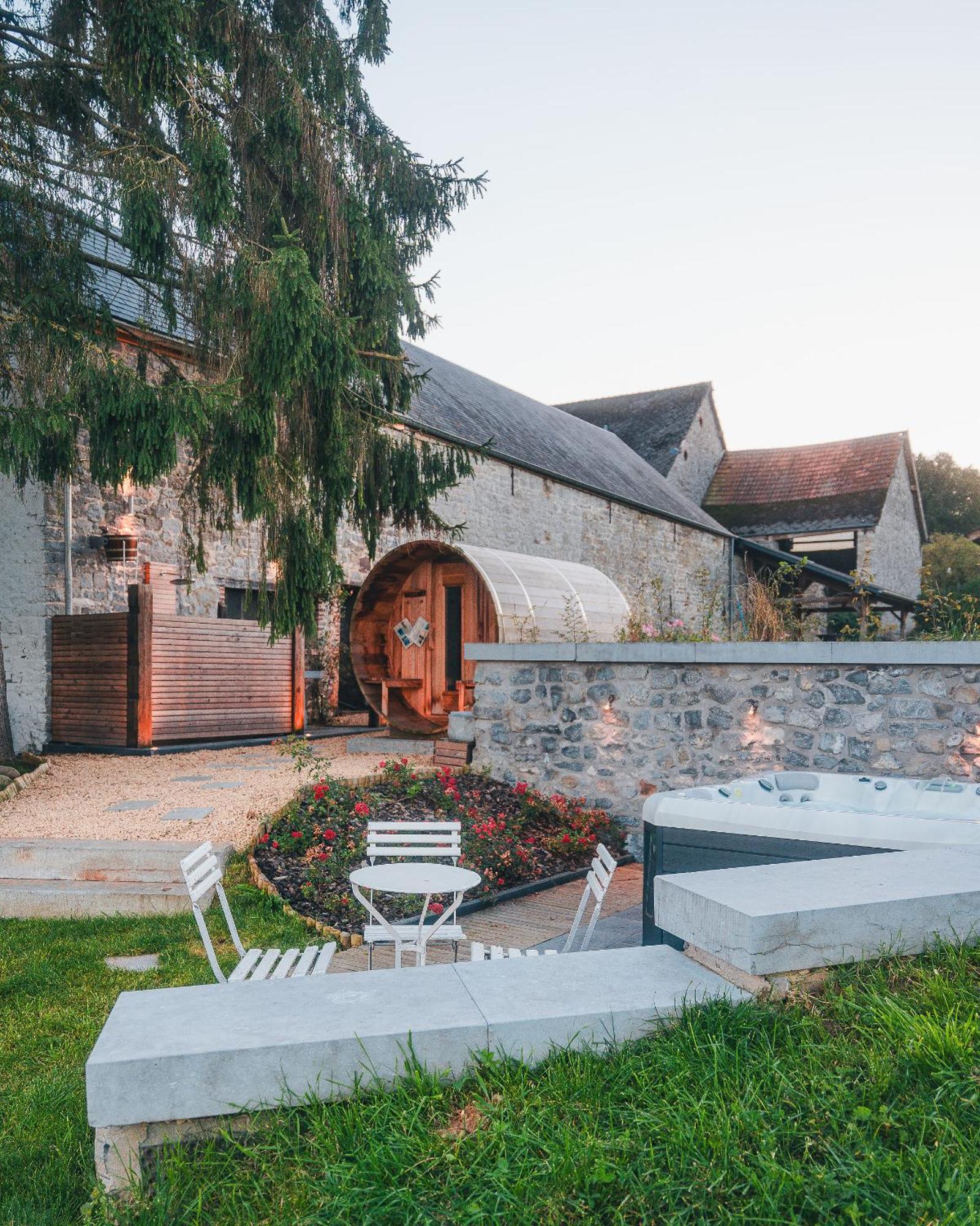 La Ferme De Basseilles Guest House Mozet Екстериор снимка